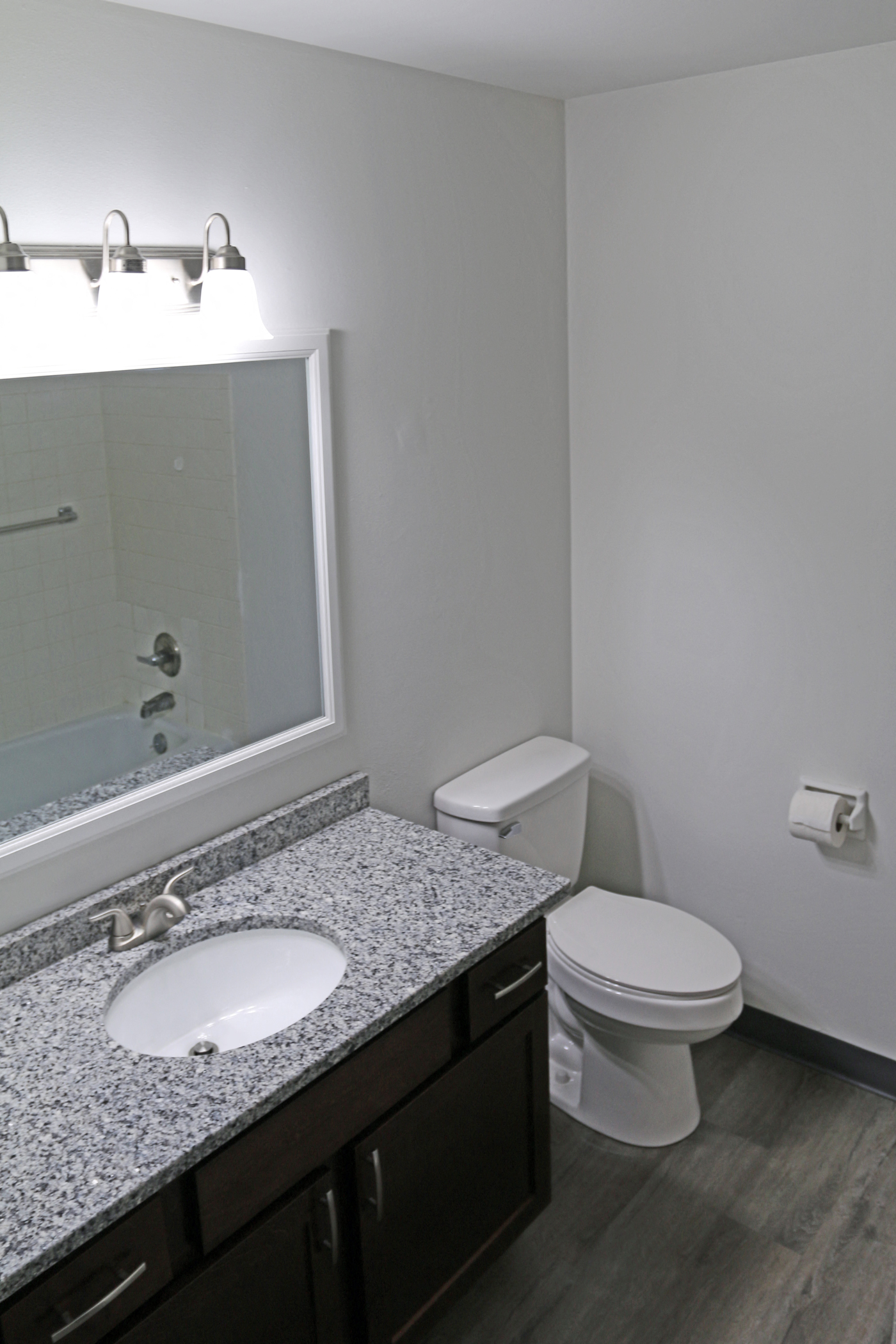 2 Bed Bathroom